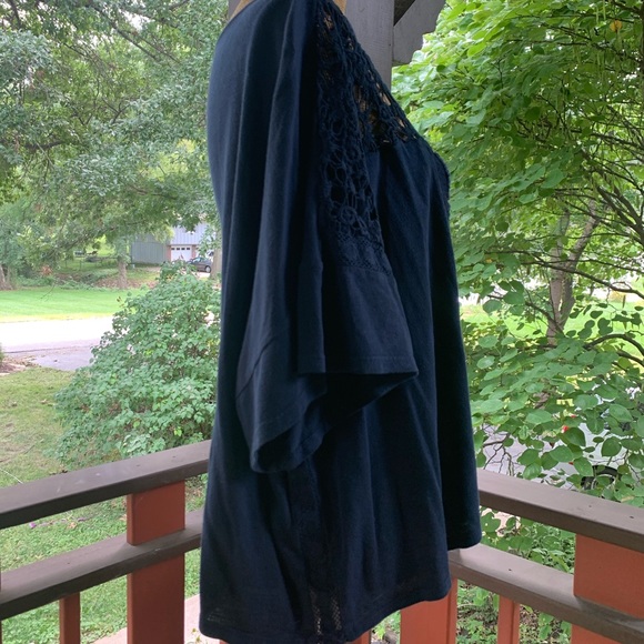 Gorgeous Navy Blue Top With Crochet Detailing - Picture 6 of 8